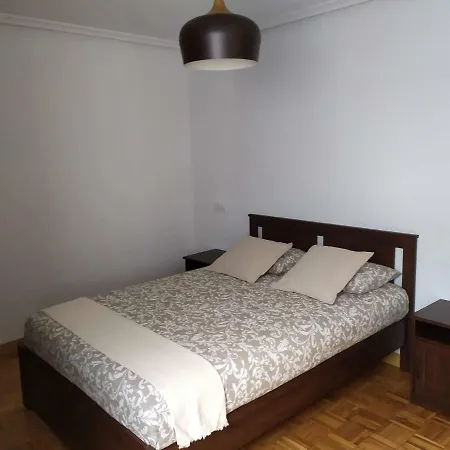 Piso Amplio Y Luminoso. Recien Reformado Apartmán Onís