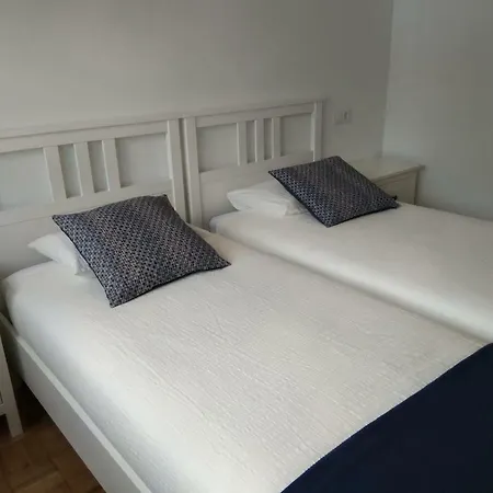 Piso Amplio Y Luminoso. Recien Reformado Apartmán Onís