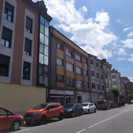 Apartmán Piso Amplio Y Luminoso. Recien Reformado Onís