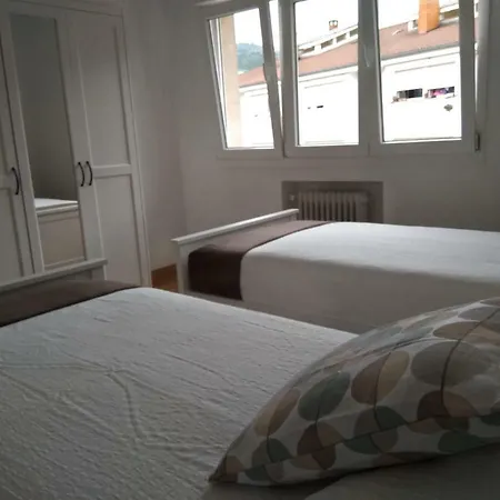Piso Amplio Y Luminoso. Recien Reformado Apartmán