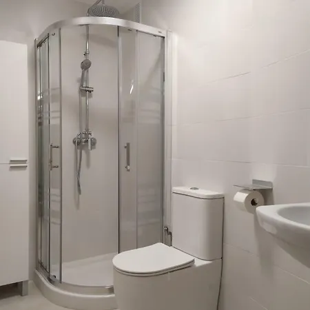 Piso Amplio Y Luminoso. Recien Reformado Apartmán Onís